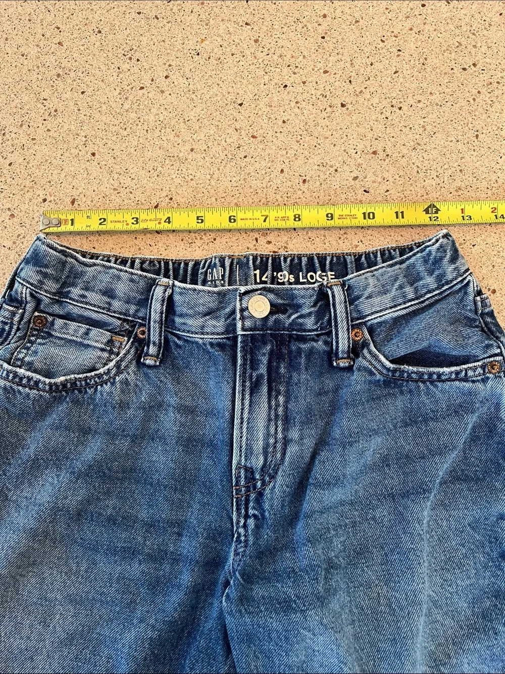 Gap Kids 90s Loose Jean shorts - size 14